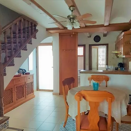 Casa de Férias Adosado Cómodo En Zona Tranquila - Es-373-55