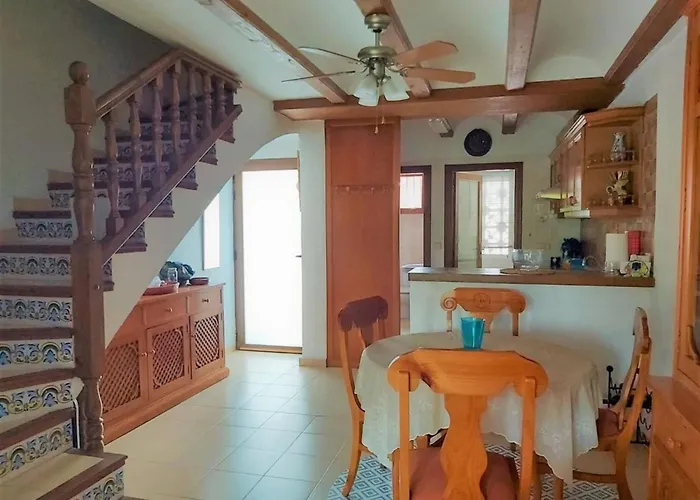 Nyaraló Adosado Comodo En Zona Tranquila - Es-373-55